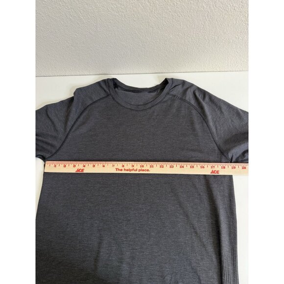 Lululemon Metal Vent Tech Short Sleeve Shirt Medium Size M Gray Mens - Picture 6 of 8